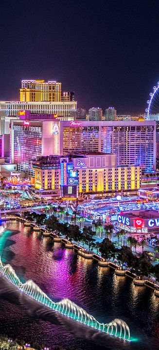 budget-las-vegas-trip-via-magazine-shutterstock_1262164273.jpeg