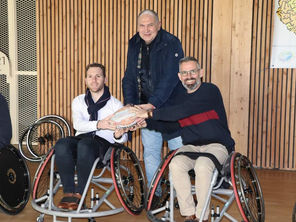 RUGBY FAUTEUIL : POUR UNE SOCIÉTÉ PLUS INCLUSIVE