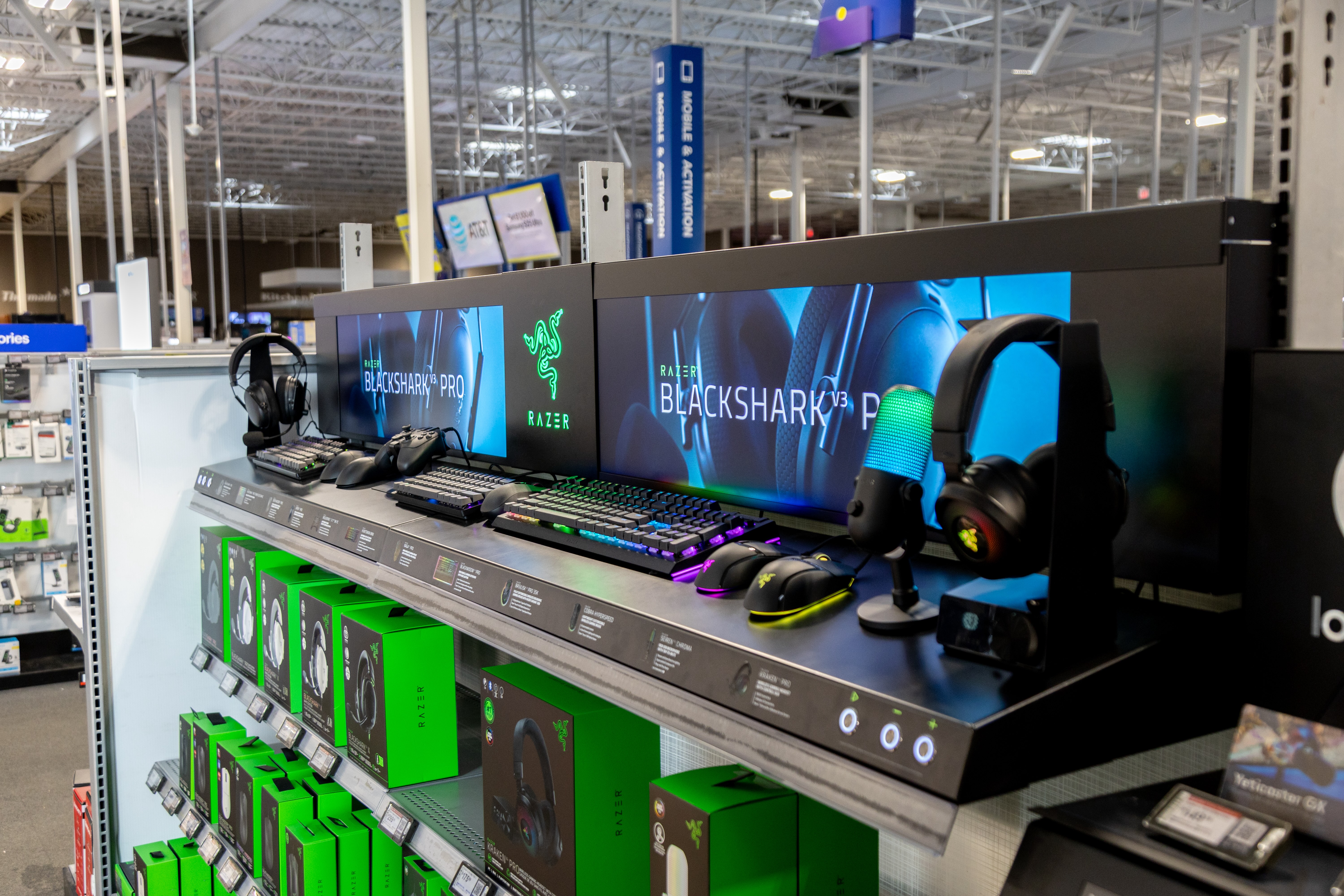Best Buy Inline Display execution photograph