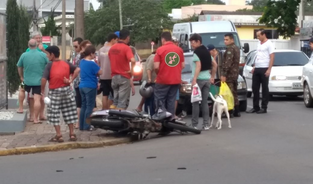 Acidente deixa jovem ferido na Av. Brasil
