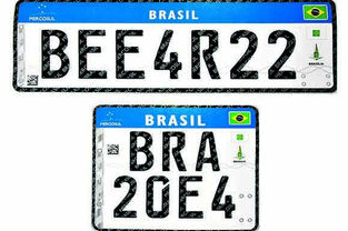 Duas empresas gaúchas poderão fabricar novas placas de veículos