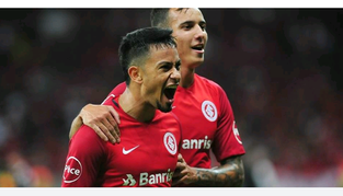 Inter faz 3 a 0 na Chape e sobe na tabela