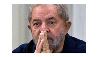 Juiz retira benefícios do ex-presidente Lula
