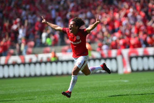 Inter vence o Paraná com gol de falta aos 50 minutos do segundo tempo