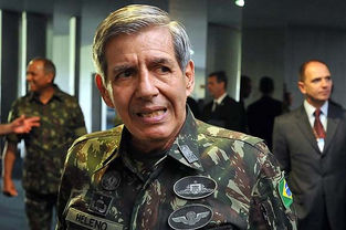 Sem acordo com PR, Jair Bolsonaro deve anunciar general como vice