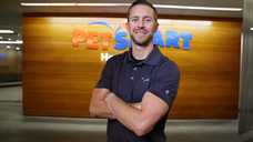 Starting at the PetsHotel to managing the Phoenix Home Office—Brandon's #LifeAtPetSmart
