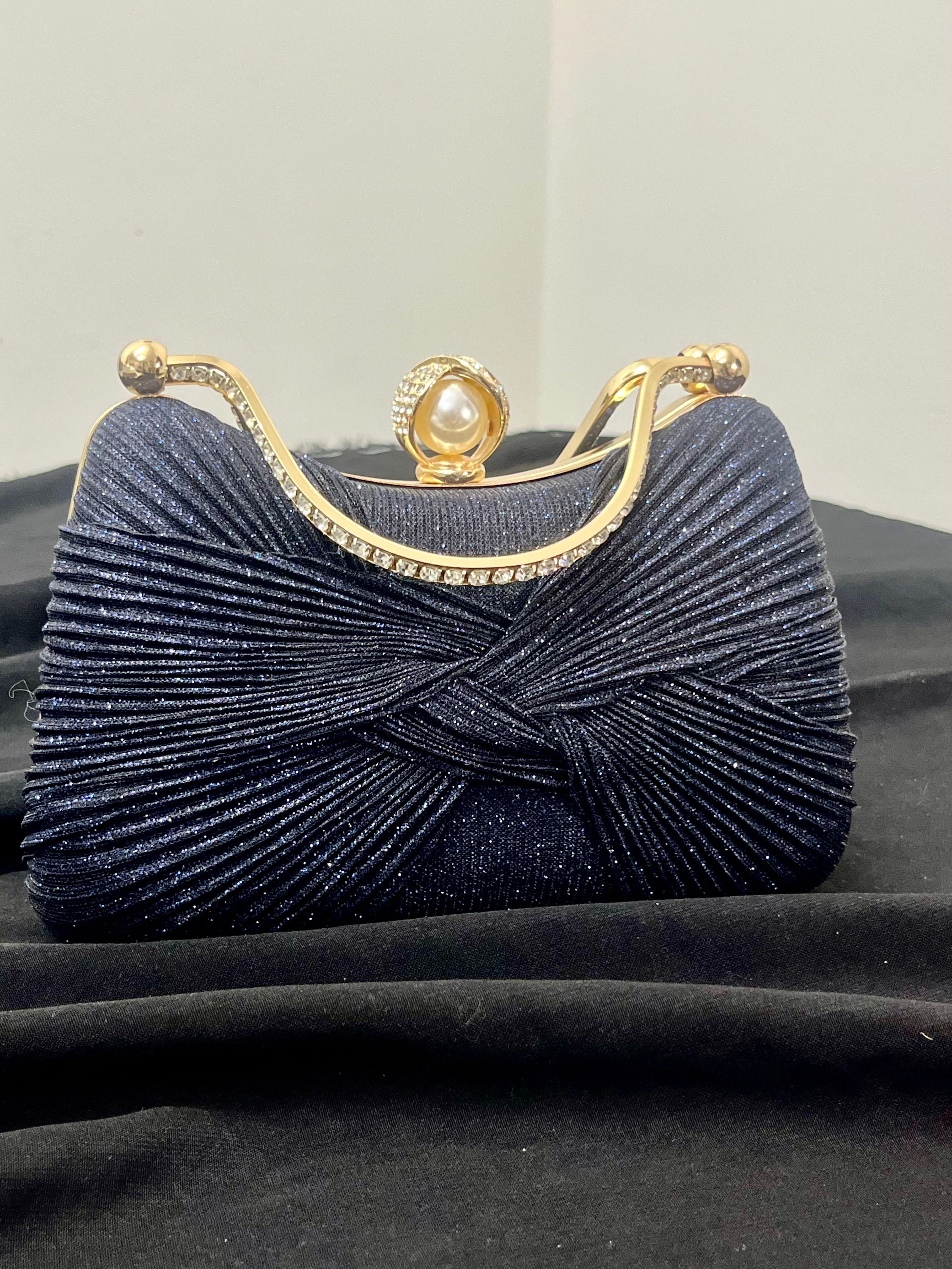 Navy Blue Pleated Evening Purse with Pearl Clasp & Gold Frame – Elegant Handbag