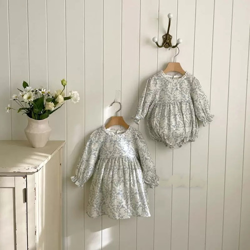 ワンピース MADELYN EMBROIDERY DRESS Madelyn Flare Sleeve Embroidered Upper Mini Dress