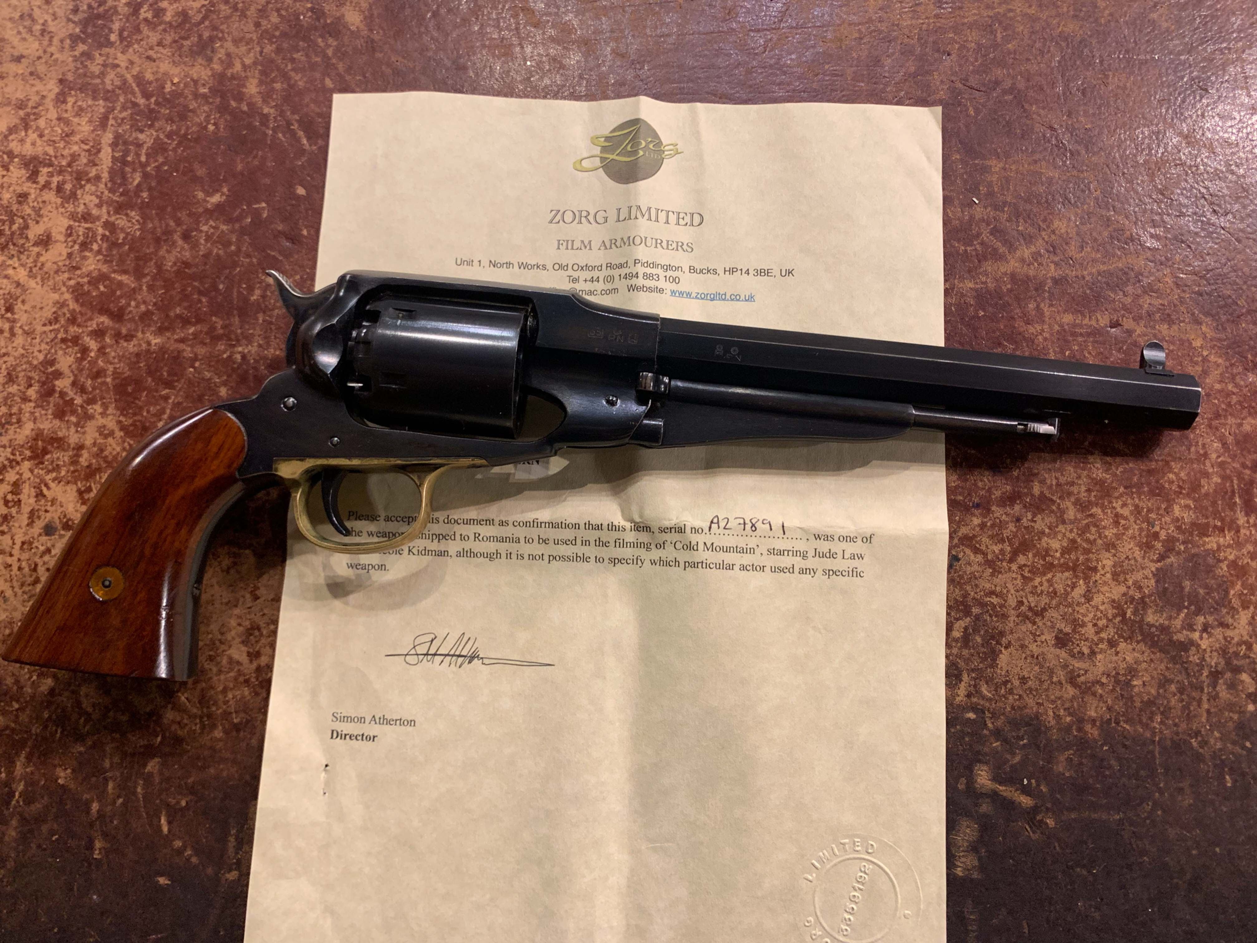 Remington Army Uberti calibre 44 utilisé dans le film "Retour à Cold Mountain"
