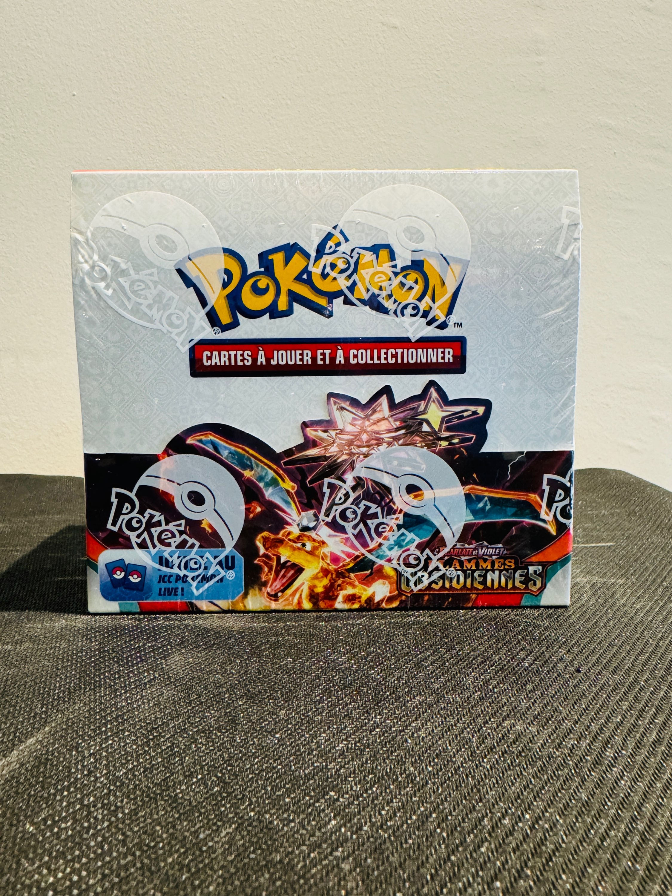 Pokémon display Flammes Obsidiennes (EV03)