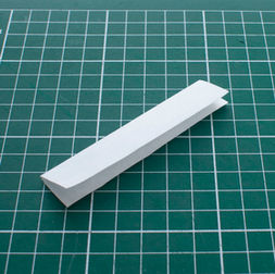 Plier la bande kraft