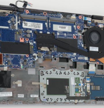 HP EliteBook 840G3_edited.png