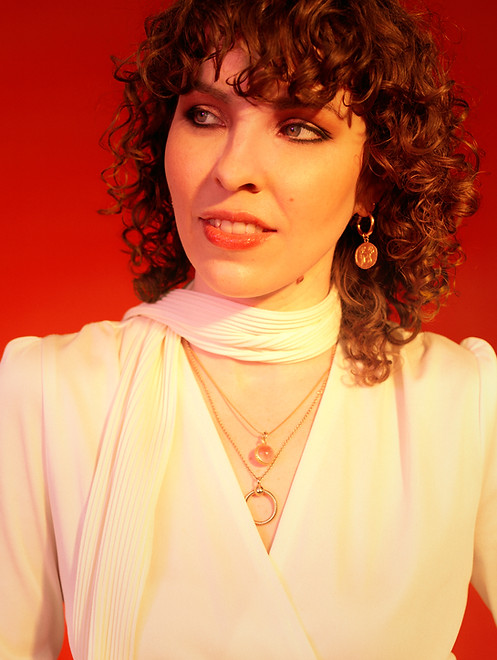 Kirjailija Laura Pollari