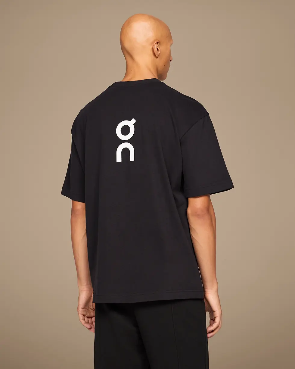 On Club Men's T-shirt in black