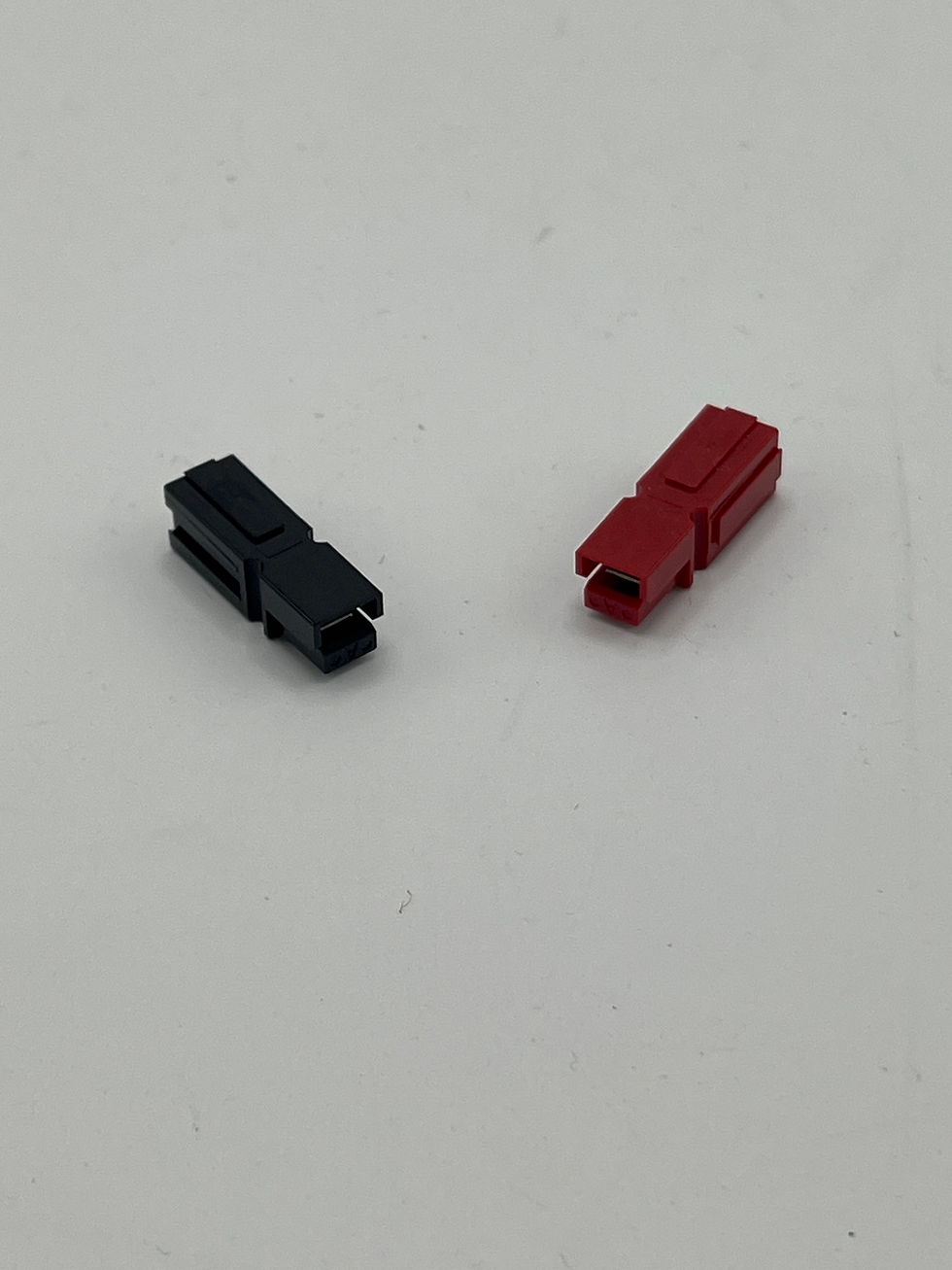 Anderson Powerpole Cavo Connettore DC 5.5x2.1mm Maschio – 16 AWG, 0.3m, Guaina PVC Rosso/nero, Per Alimentazione