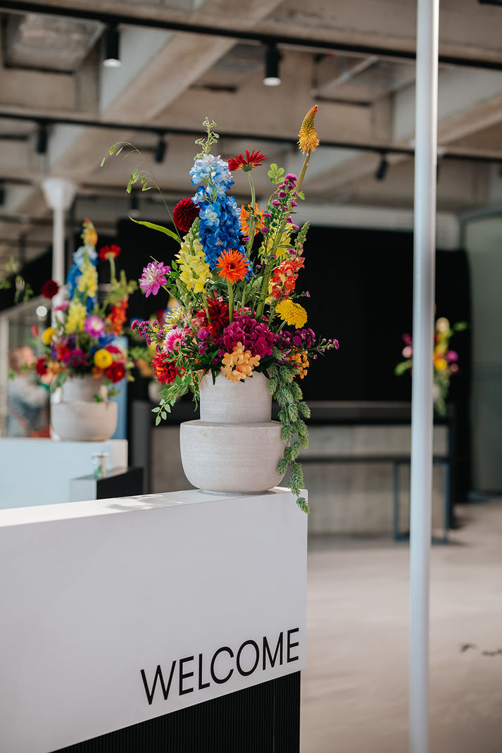 Barrik-D'Ieteren Mobility Center-mobilis-bar-bloemen-anderlecht-eventdecoratie-Piet Boon