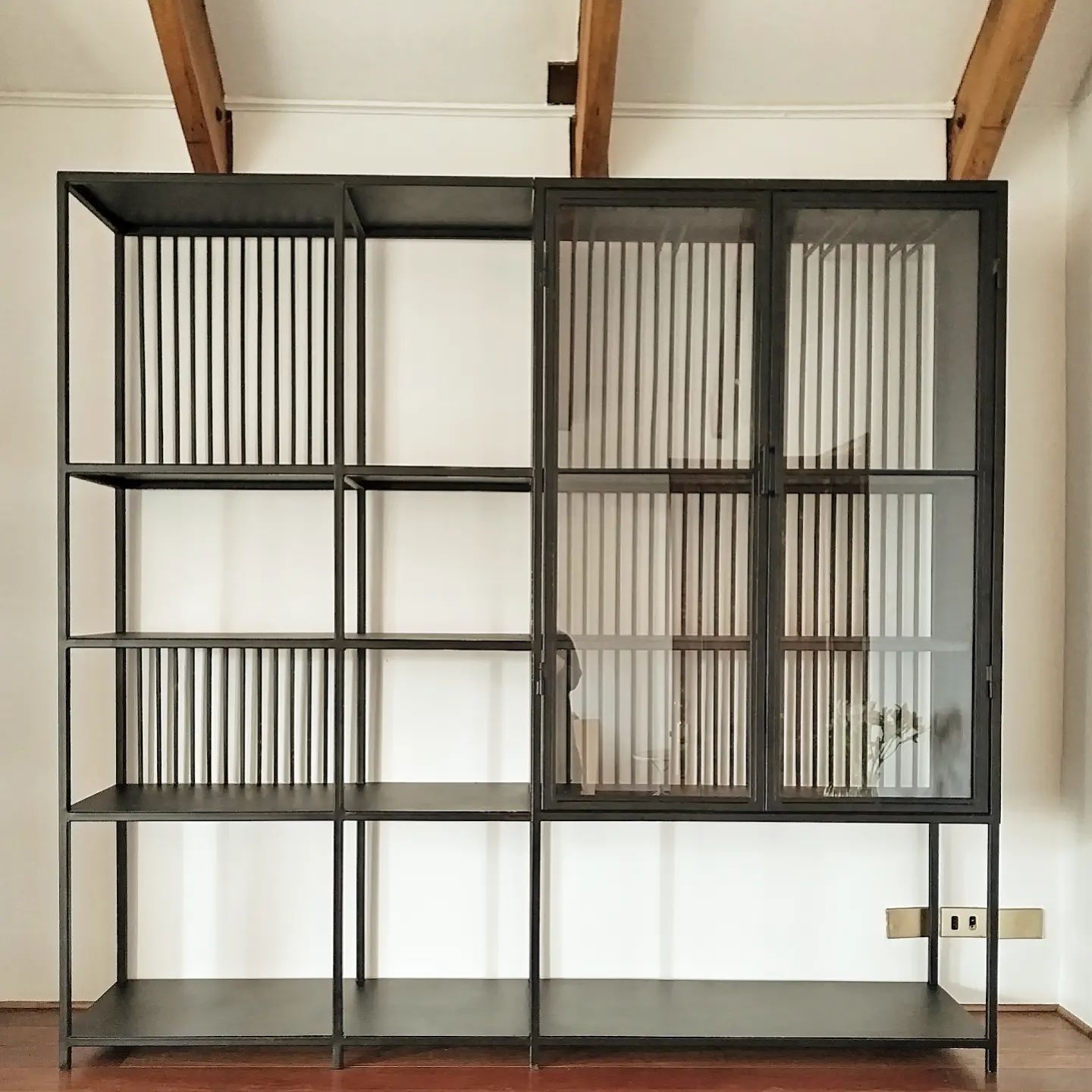 Estante B02