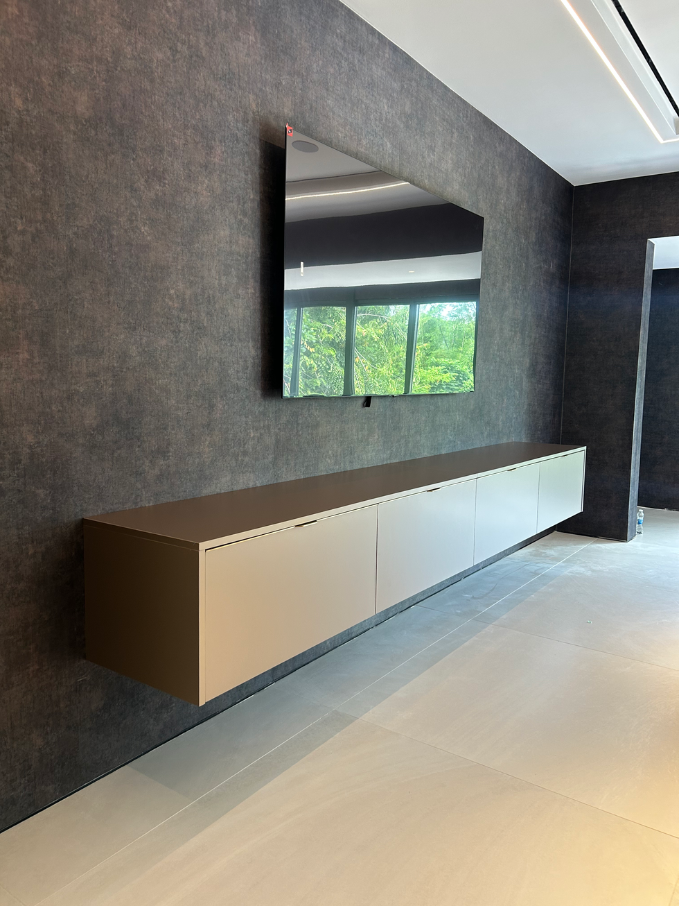 Mimosa 116 TV Console