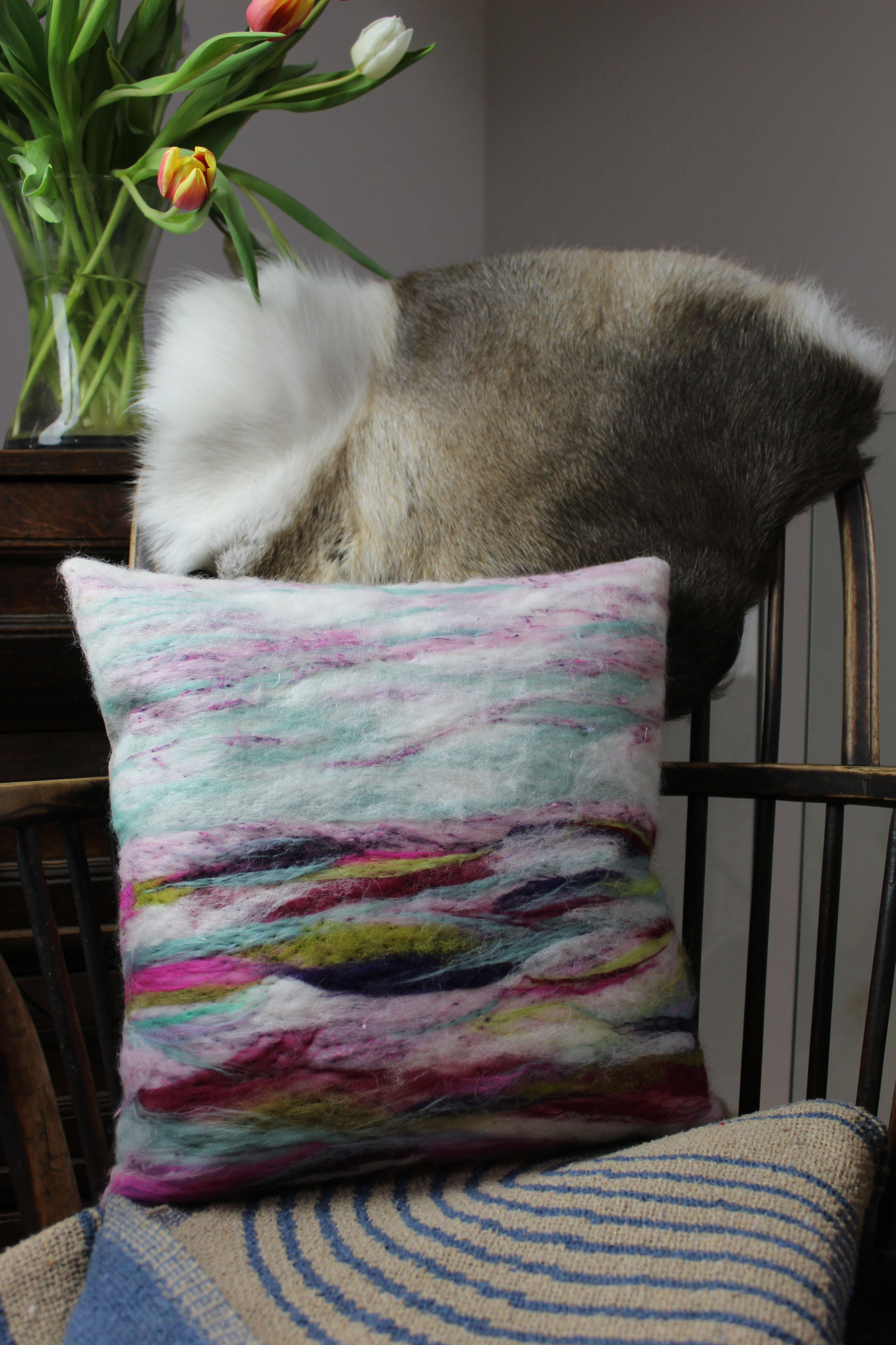 Famhouse and home X Milsbhdesign cushion