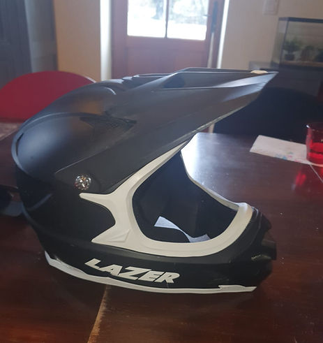 Casque Lazer profil (002).jpg