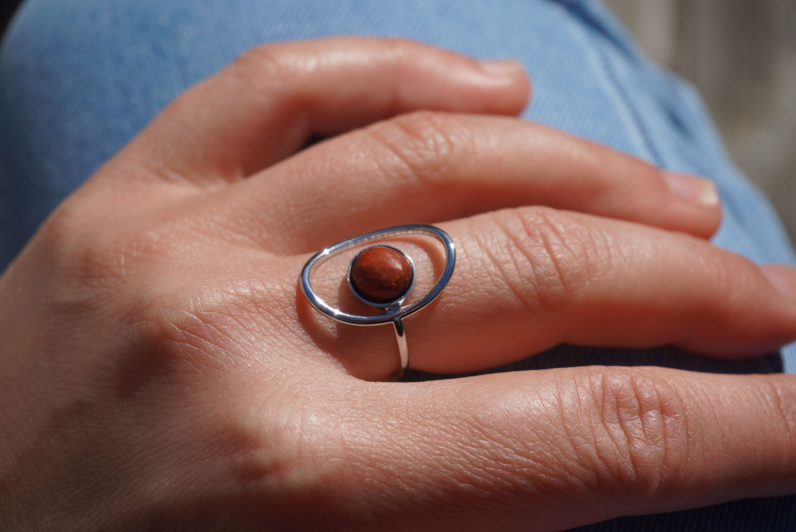 Bague "funambule" ajustable bois de padouk