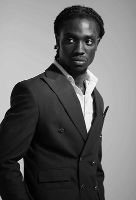 Photo mannequin costume noir et blanc