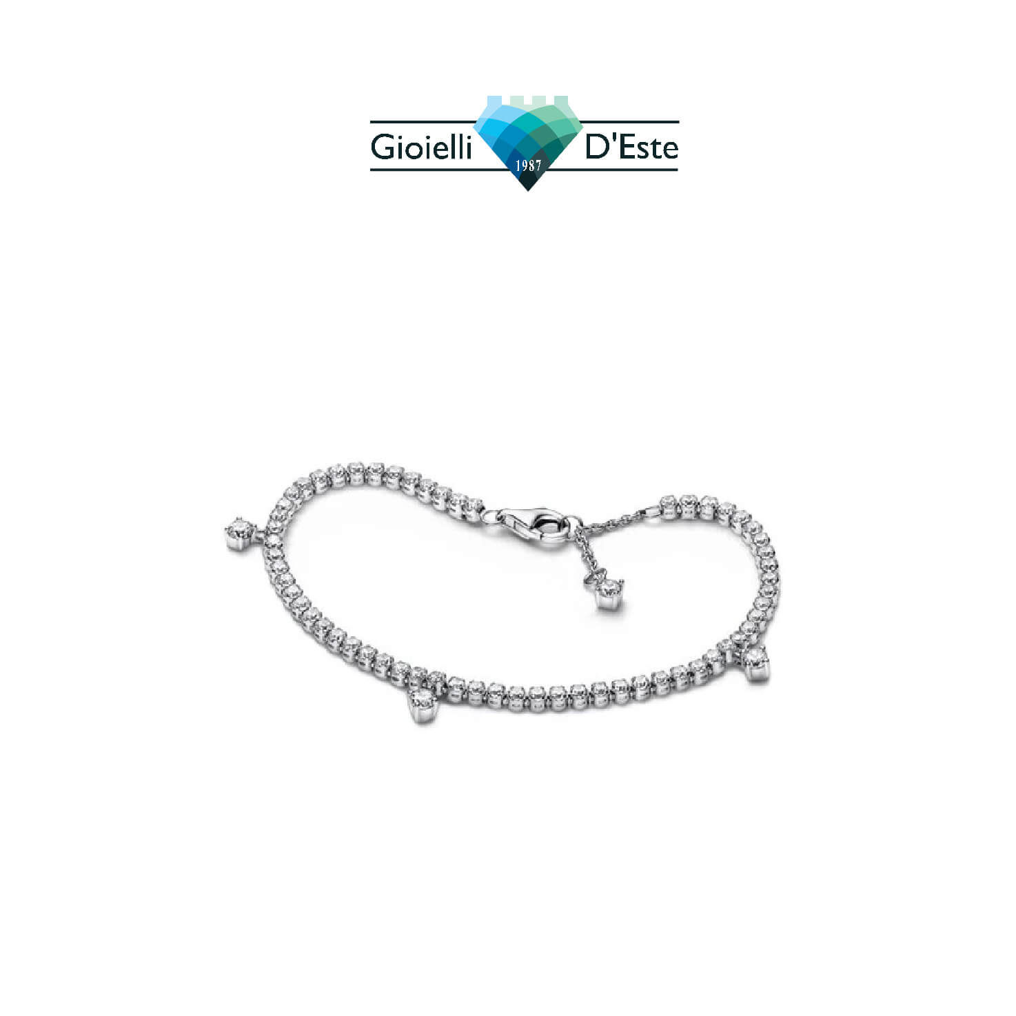 Eleva il tuo look con i riflessi del Bracciale PANDORA. Questo bracciale elegante e moderno è l'accessorio perfetto per un ou