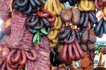 Trancoso recebe 13ª Feira do Fumeiro dos Sabores e do Artesanato do Nordeste da Beira