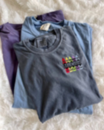 Personalizable Teacher Tshirt w/ Crayons