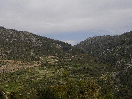 The route to Sidyma up this road