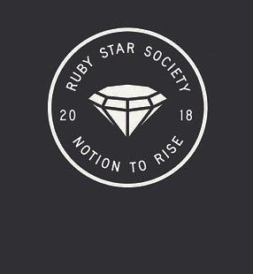 HOUSE OF JACKSON FABRIC SHOP ARMIDALE -_RUBY STAR.jpg