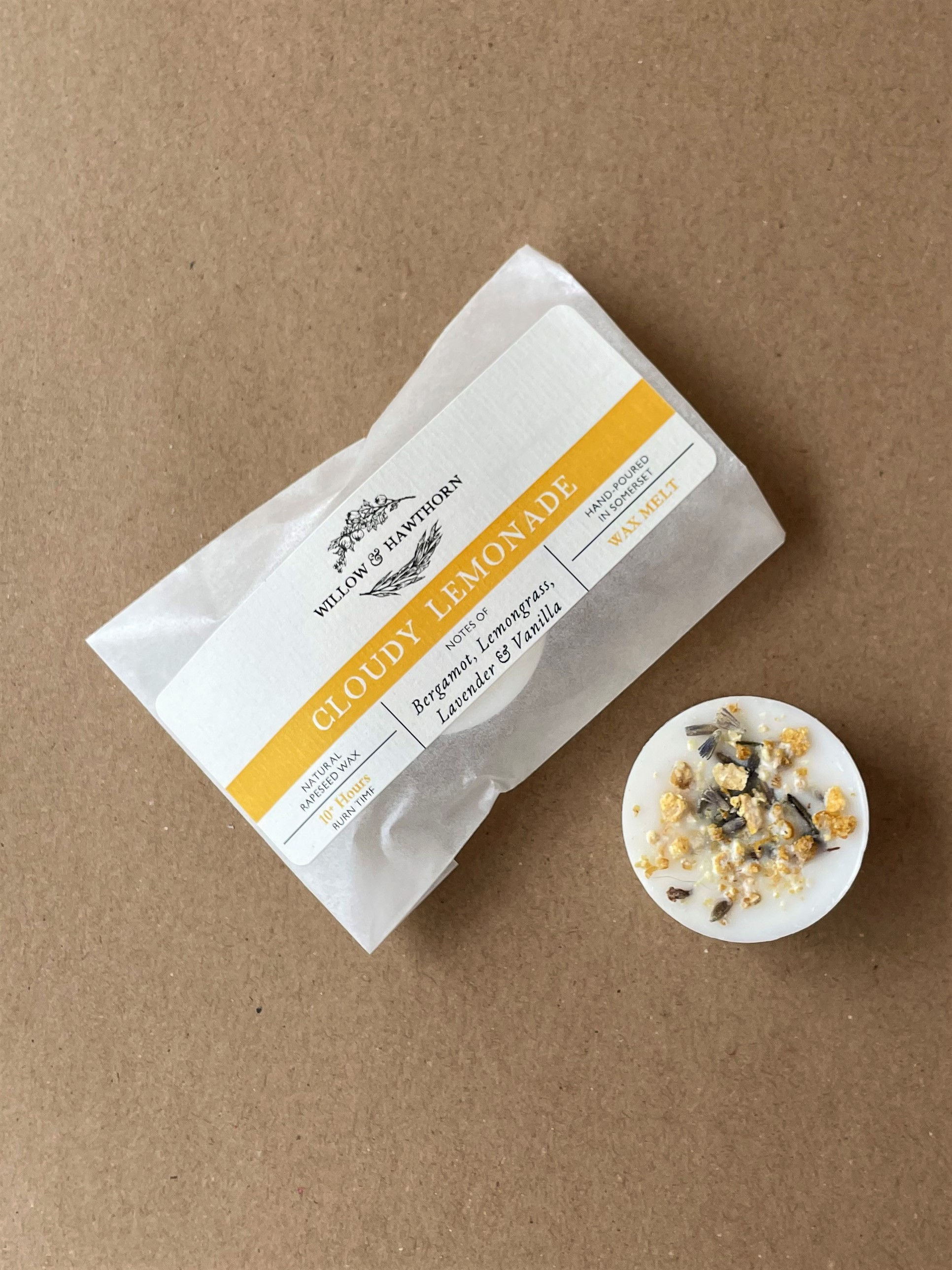 a Cloudy Lemonade scented Willow & Hawthorn Botanical Wax Melt