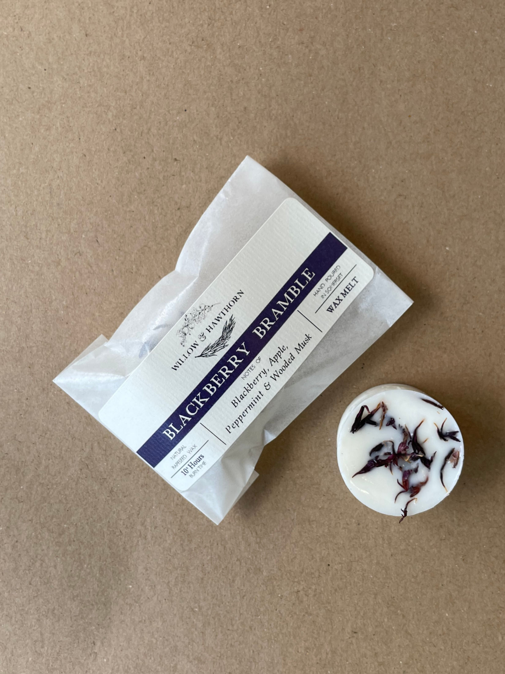 An individual Willow & Hawthorn Blackberry Bramble botanical wax melt