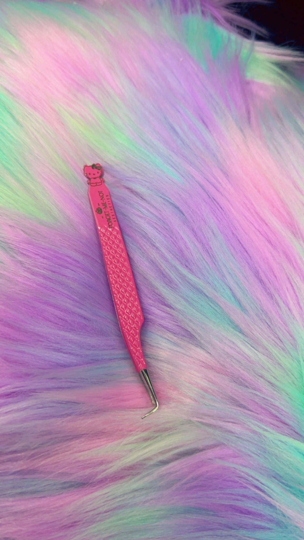 90 degree Hello kitty tweezer 🎀