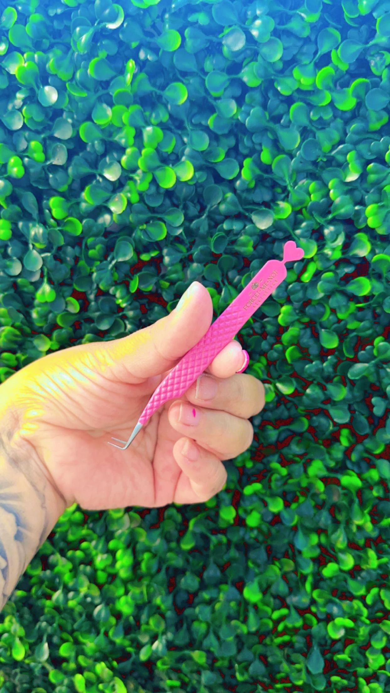 90 degree pink heart tweezers