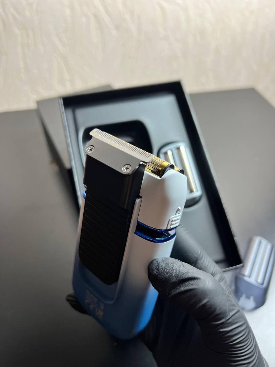 Прев'ю: Професійний шейвер від VGR Premium W-Blue V-362