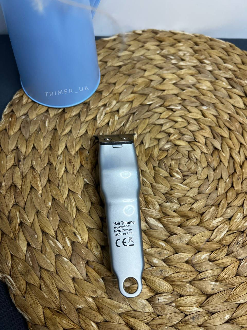 Прев'ю: Професійний тример з Т-подібним ножовим блоком для окантовки VGR V-071