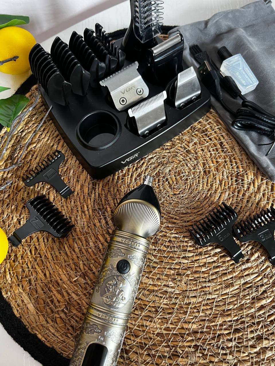 Прев'ю: Багатофункціональний тример для догляду за всім тілом VGR Vintage V-106