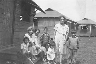 1930s: Women and children at Lake Scugog summer camp.jpeg