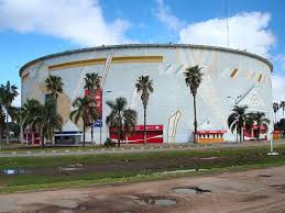 Sobre el Cilindro demolido el privatizado Antel Arena