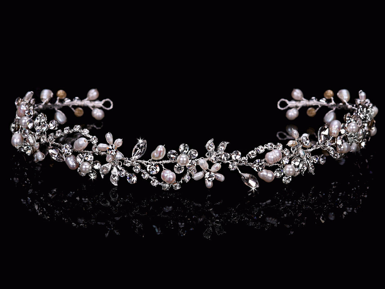 Rhinestone Cultured Pearl Hair Vine