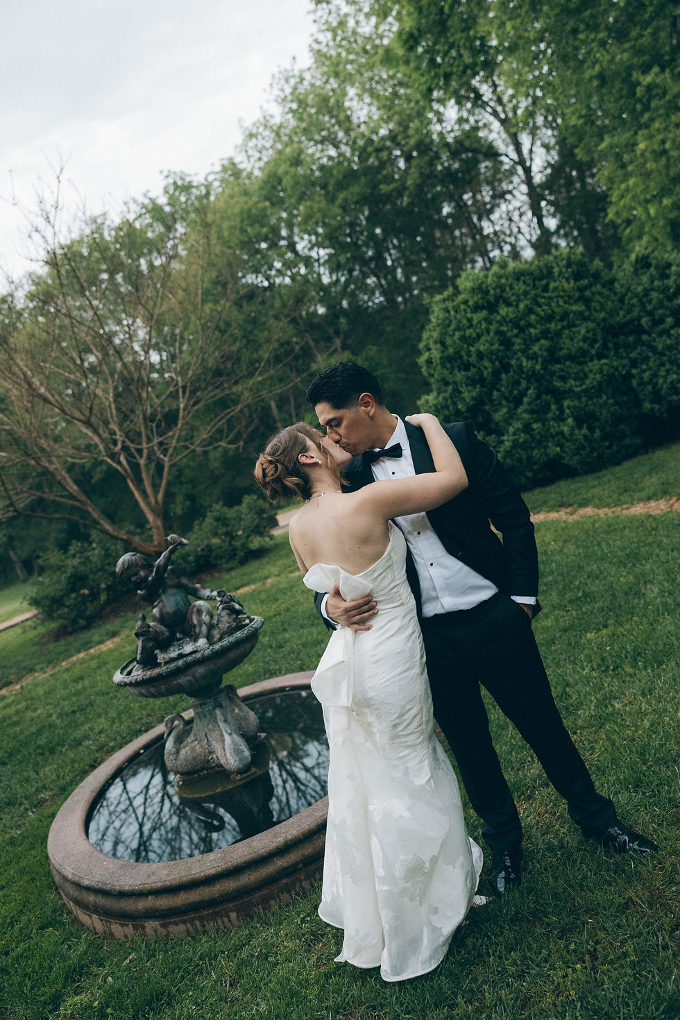 Bride and Groom portraits at Great Marsh Estate, in Virginia