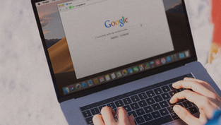 5 signs it might be time to outsource your social media