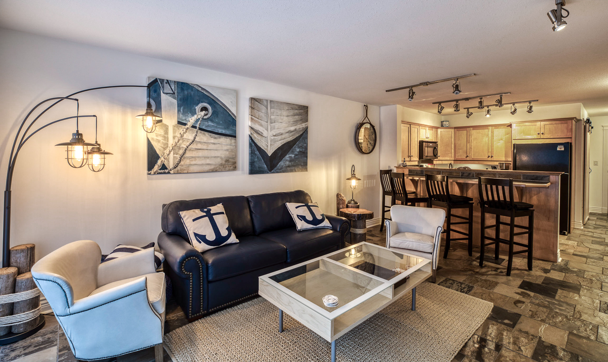 Waterfront Condo in Kaslo, BC. Bay Shore Escape, vacation rental