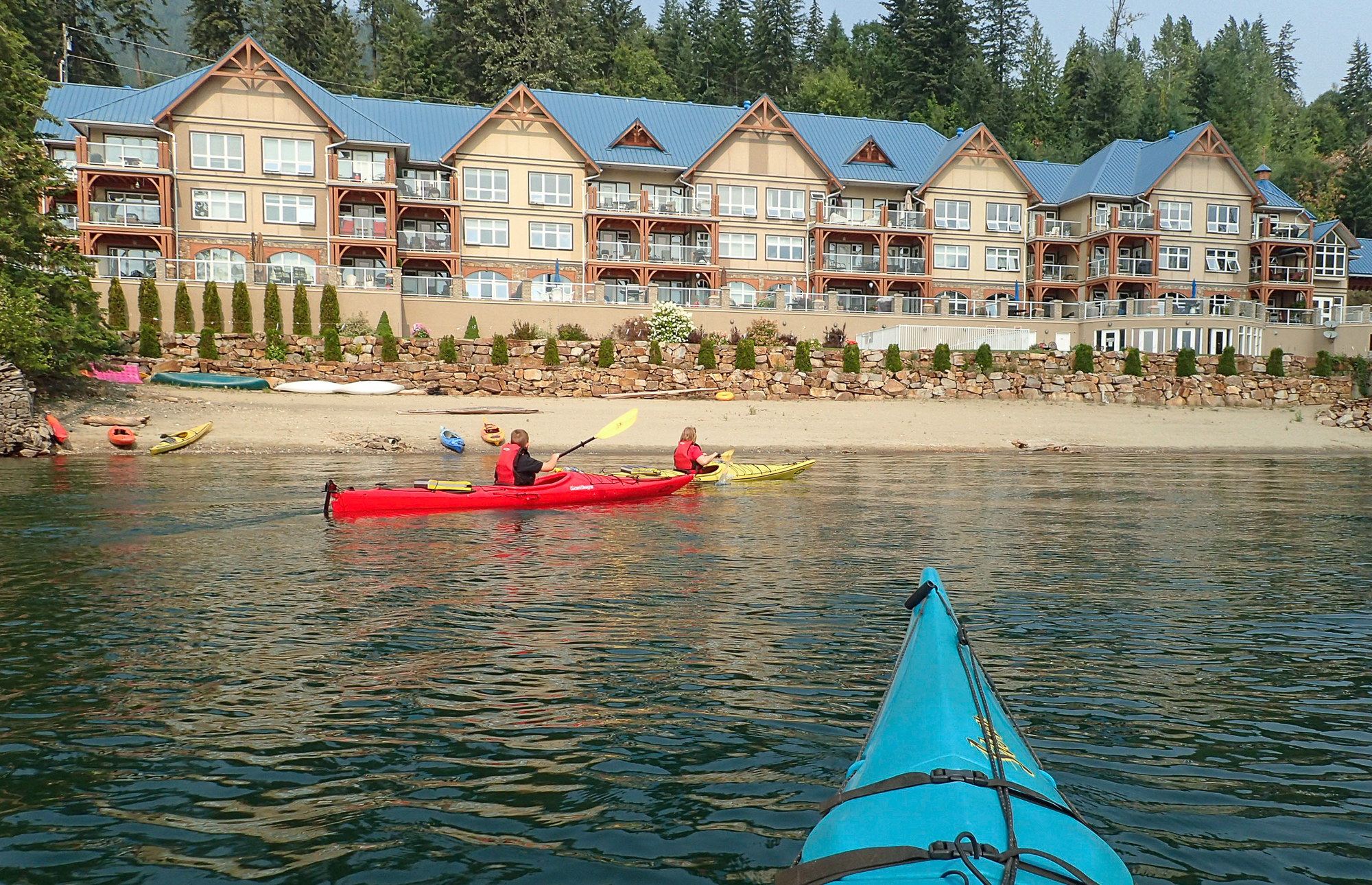Waterfront Condo in Kaslo, BC. Bay Shore Escape, vacation rental