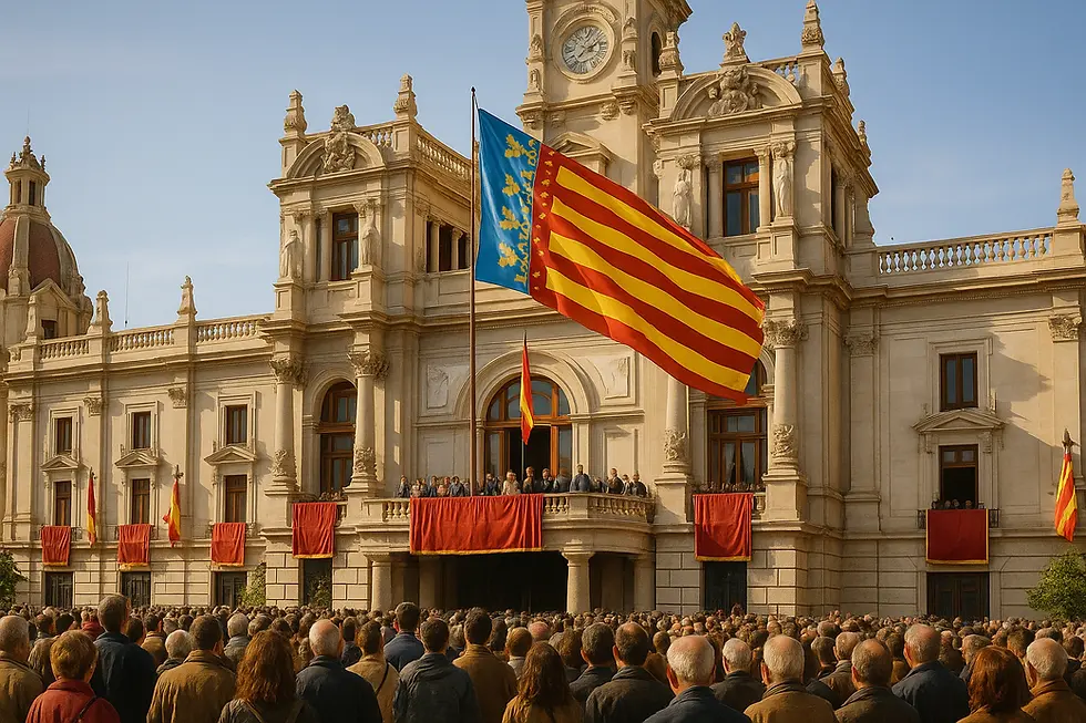 Procesión cívica del 9 d’Octubre con la Senyera bajando del Ayuntamiento de Valencia