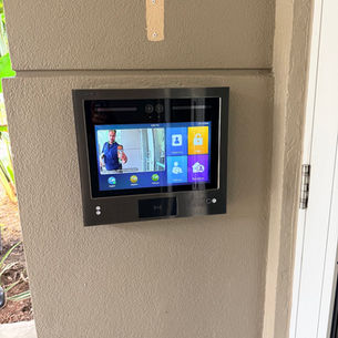 Akuvox Video Intercom: Phone Entry with Facial Recognition
