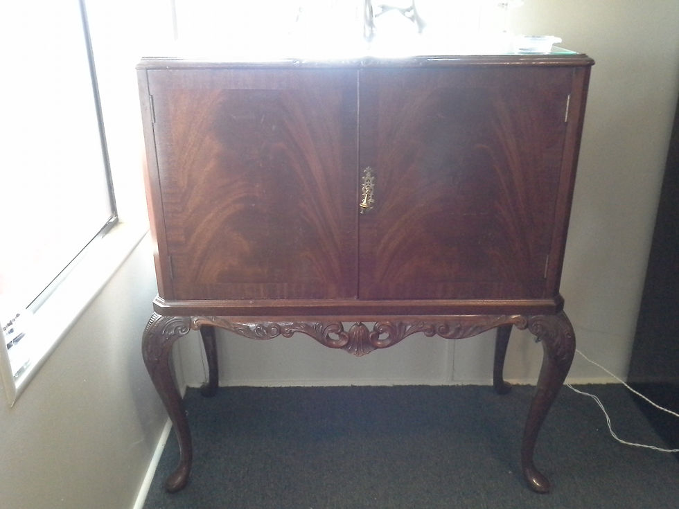 Antique Bar