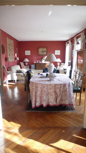 16 KU TROCADERO HOMESTAY