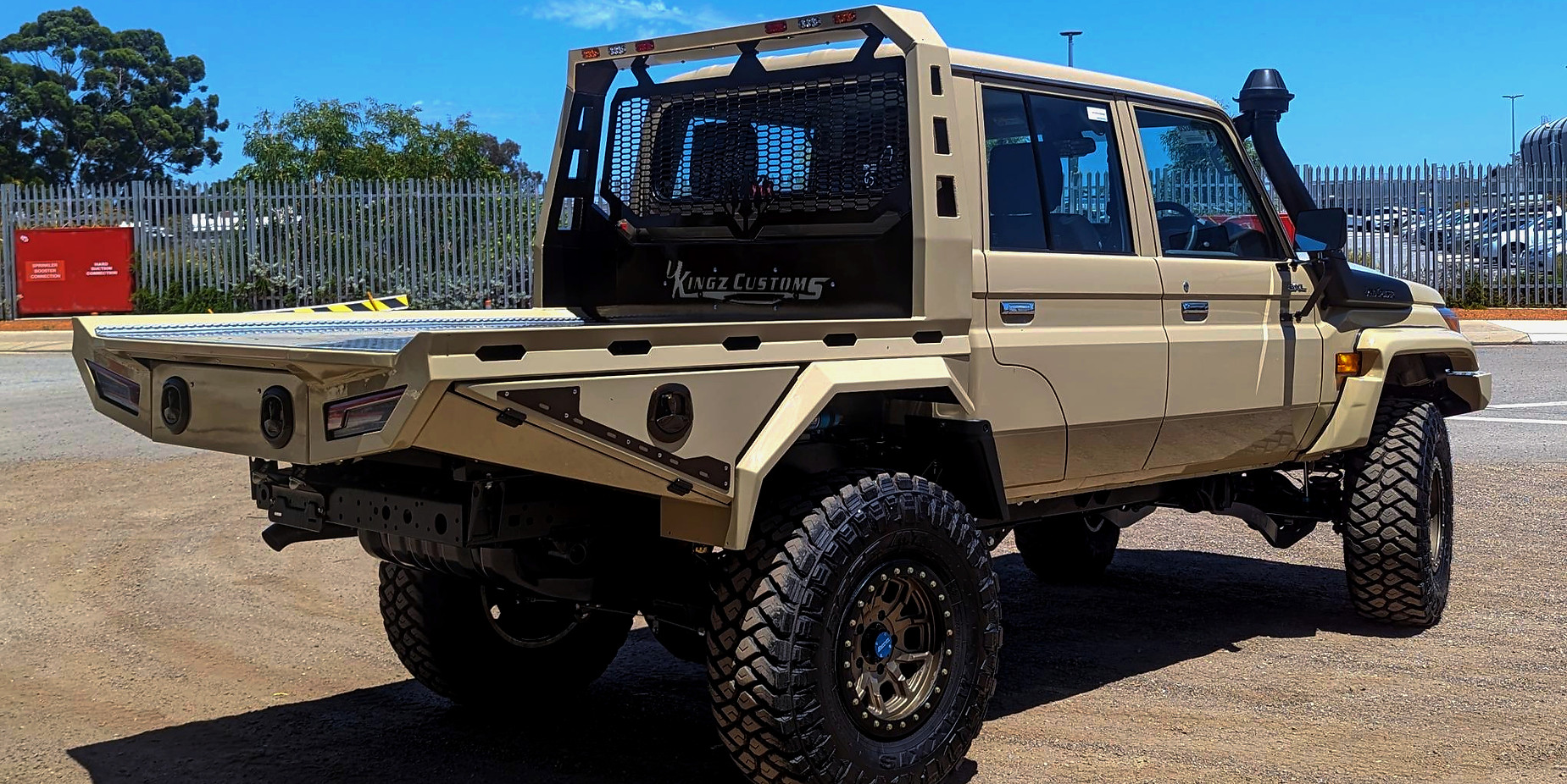 Sandy Taupe 79 series landcruiser Tray